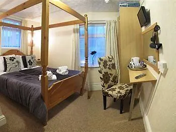 Happy Return Hotel Blackpool 3*,