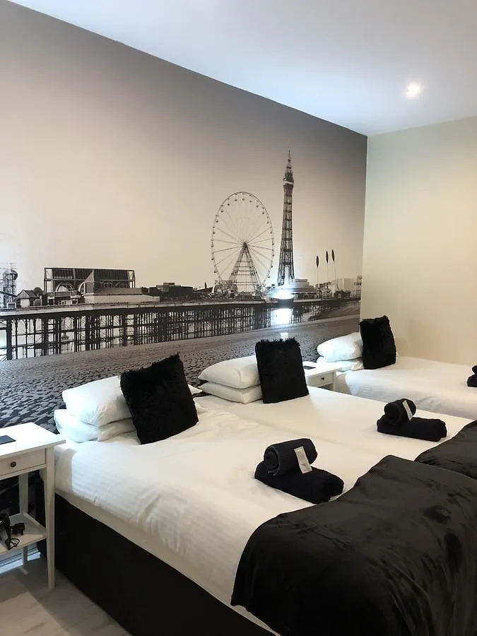 Happy Return Hotel Blackpool